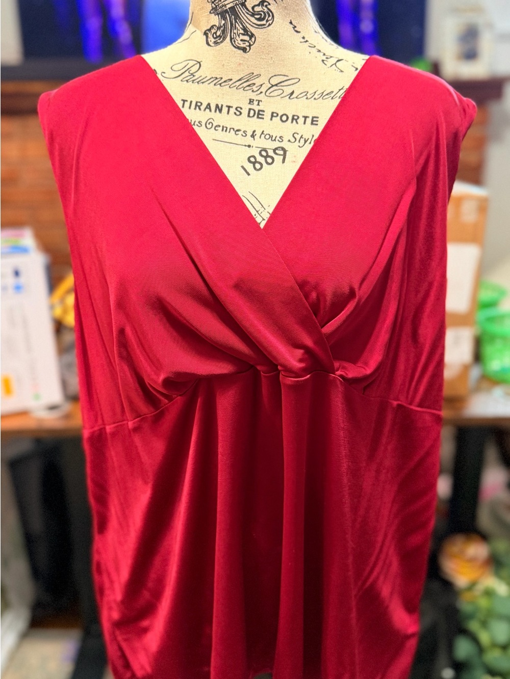 Women's Deep V Knot-Front Sleeveless Top - Red